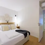 Prime Living - Anjos Appartement