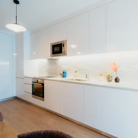 Prime Living - Anjos 아파트