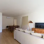 Prime Living - Anjos 아파트